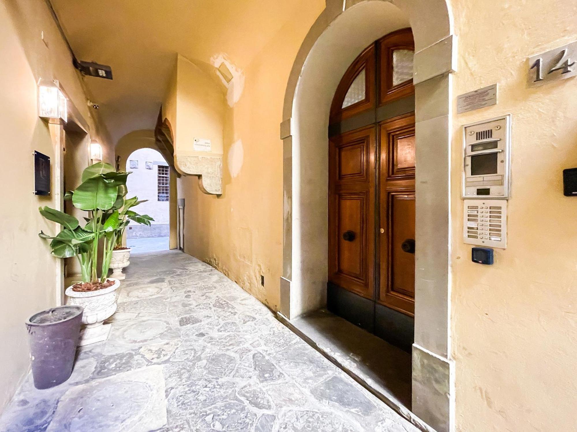Stile & Comfort Near P. Signoria Florenţa Exterior foto